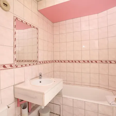 Hotel Sunny 2*