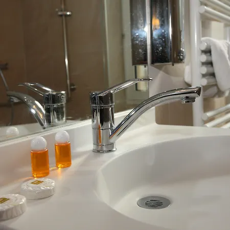 ホテル サニー パリ