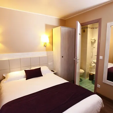 Sunny Hotel Paris