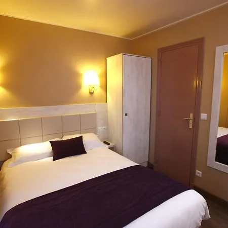 Sunny Hotel Paris